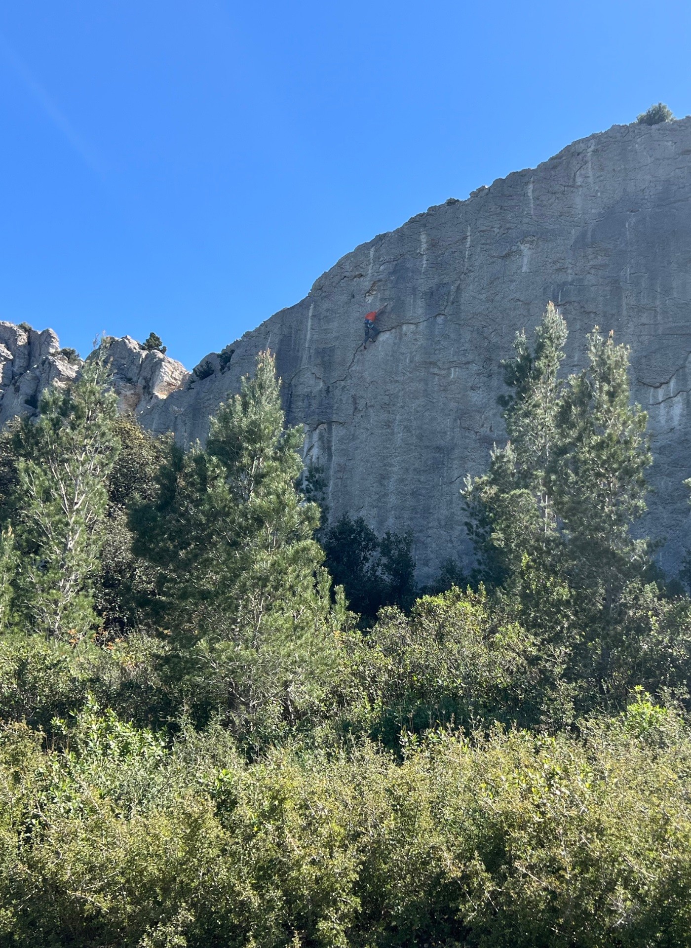 Site d'escalade de Mouriès - Mouriès Nord - Mur du Coeur