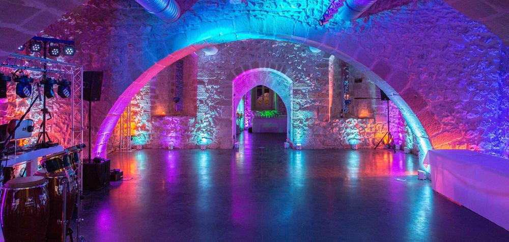 Danse dans les caves