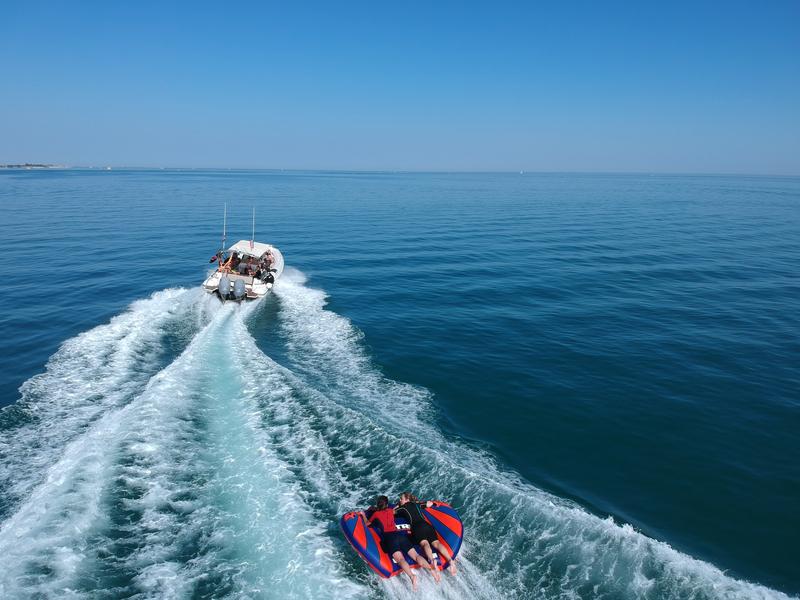 Bouée tractée, ski nautique, wakeboard par Île de Ré Nautisme