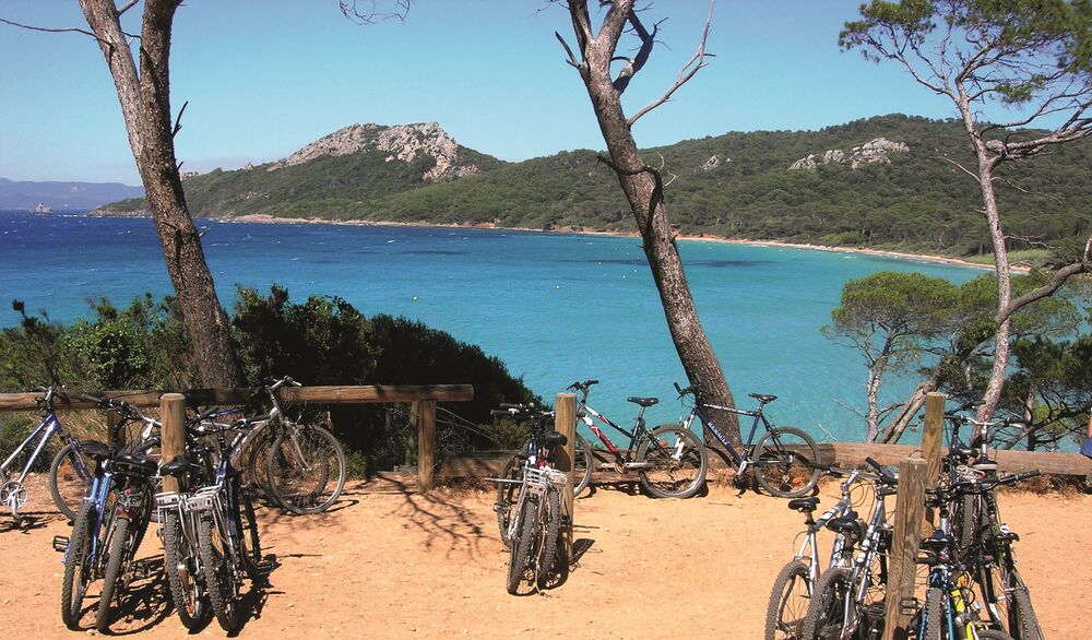 Journée sur Porquerolles à vélo au départ de La Londe les Maures