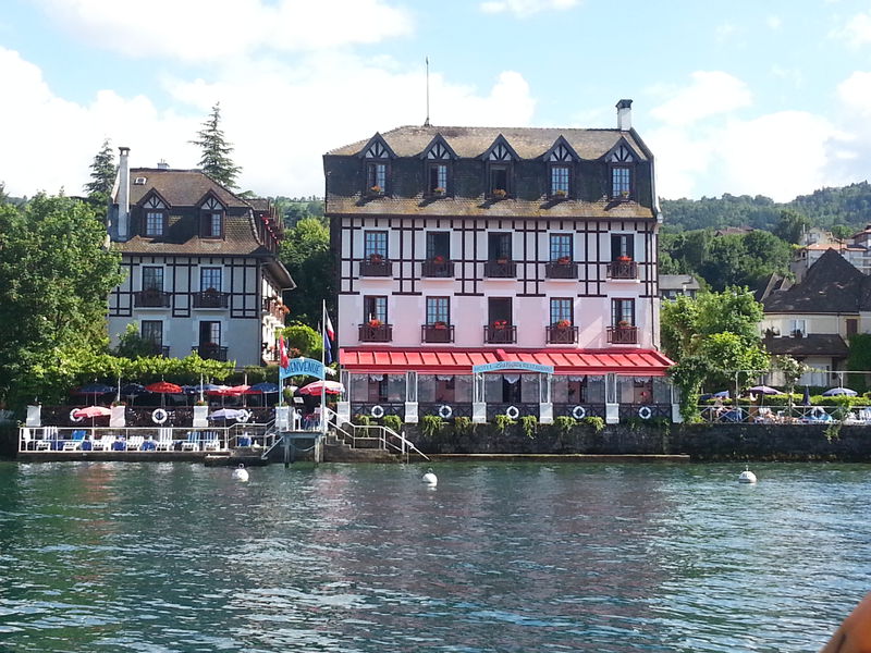 Hôtel Les Cygnes (extérieur)