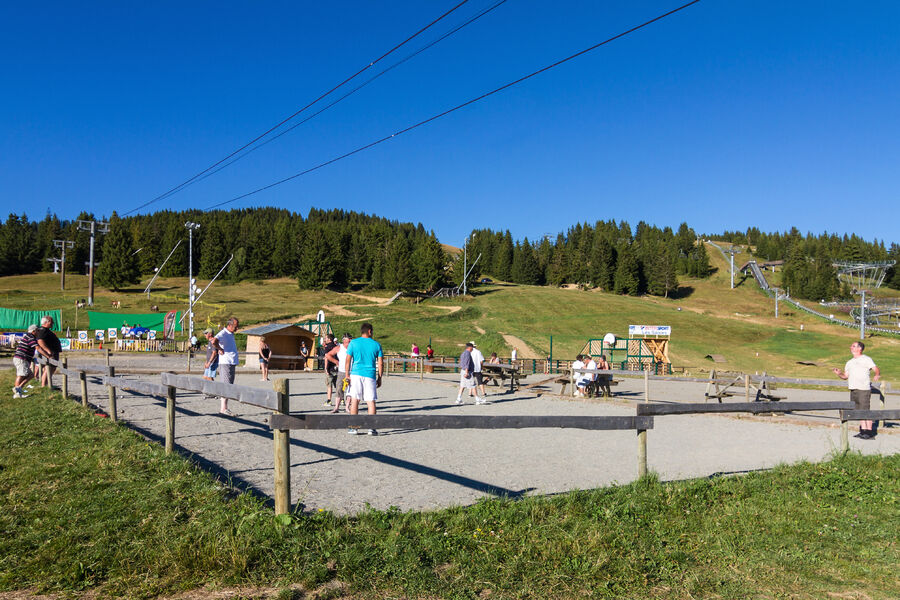 terrain-de-petanque
