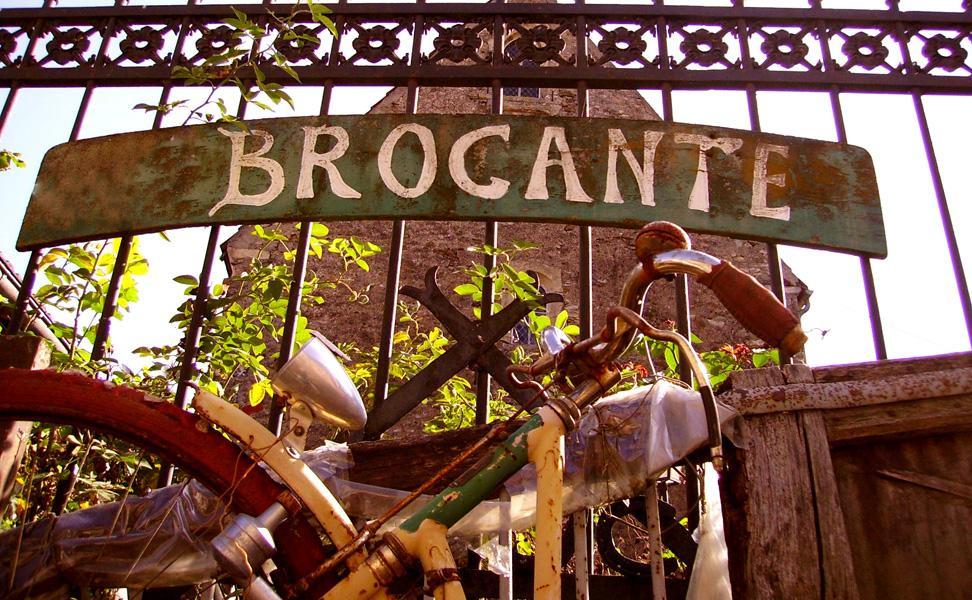 http://Foire%20et%20vide-grenier%20de%20Brénod