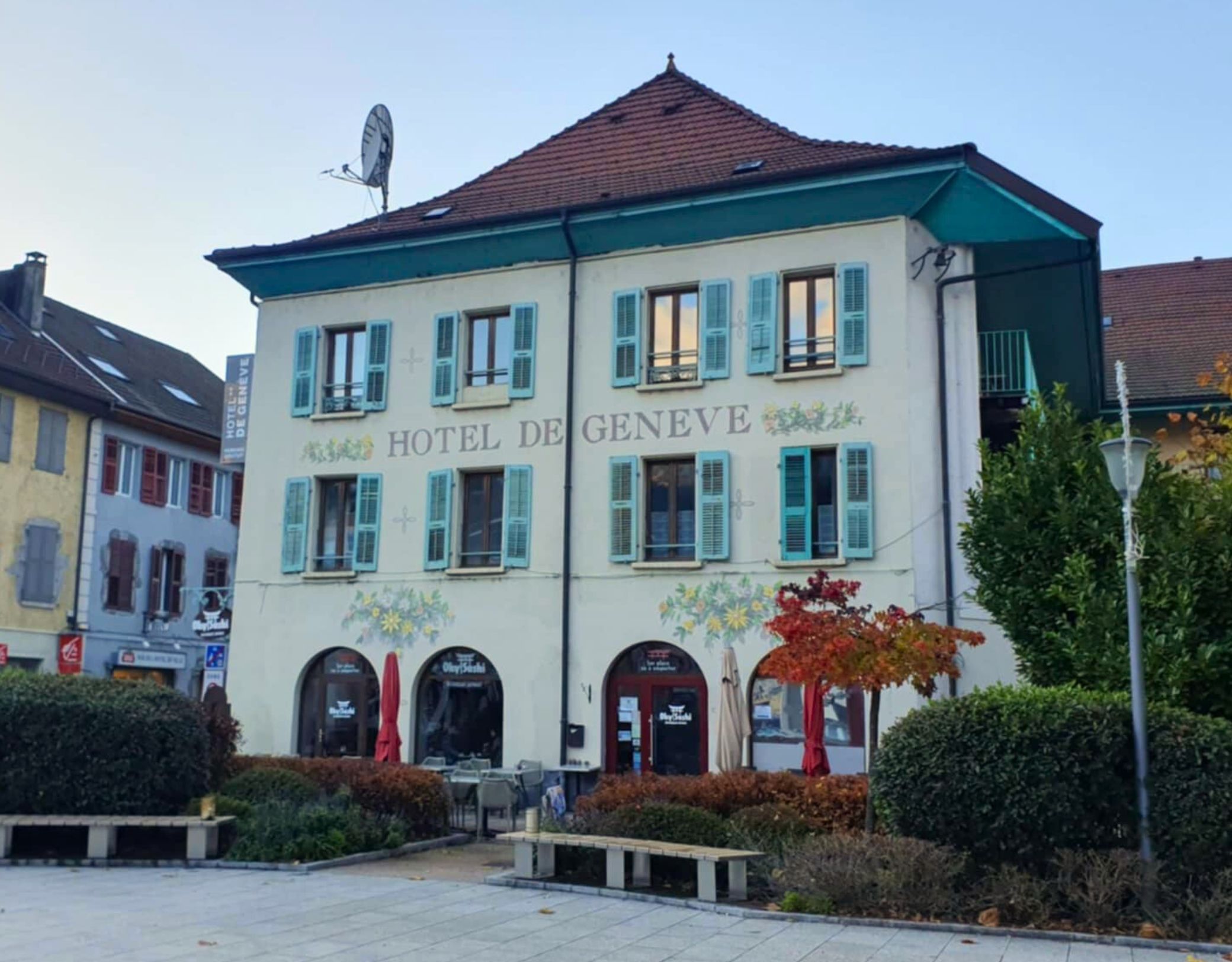 façade Hotel de Genève