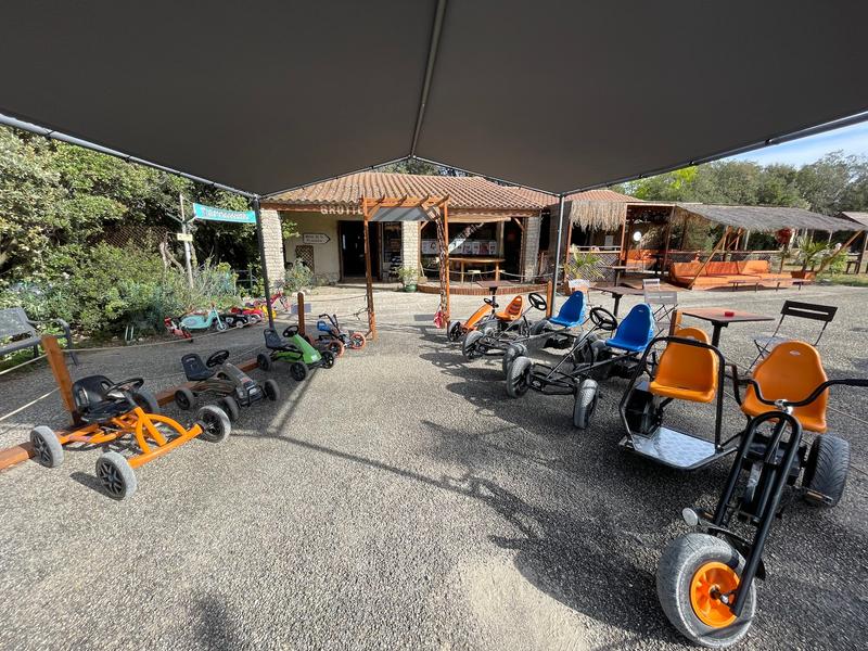 Grotte forestière kartings