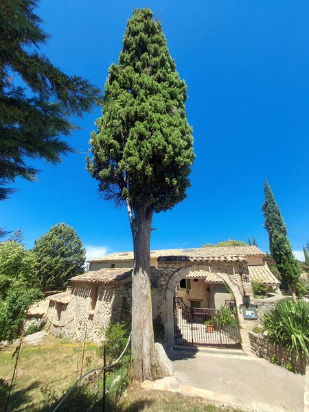 LE MAS DE REILHANETTE