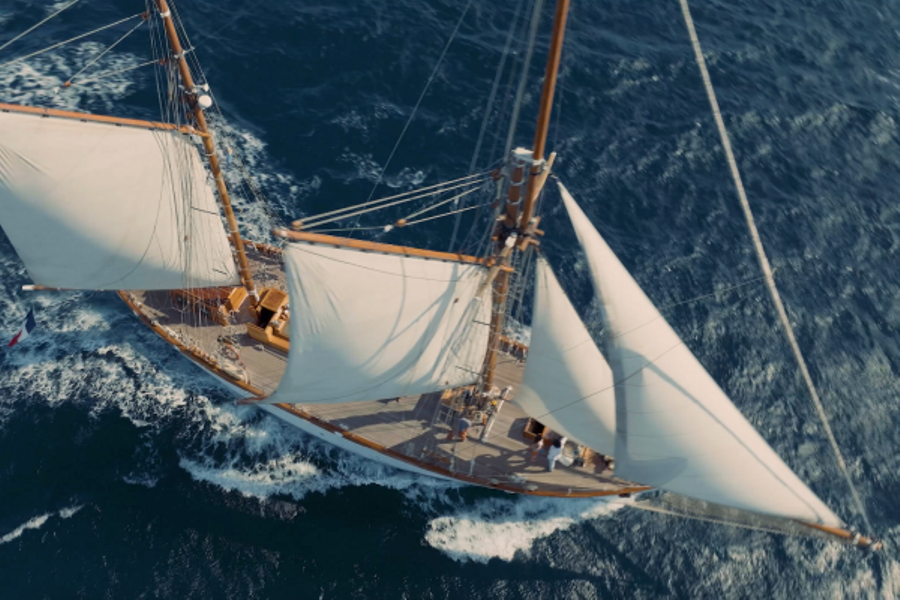 Apéro du midi : Huîtres & Vin blanc sur le Don du Vent