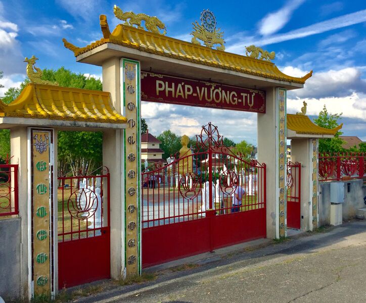 Entrée Jardin de la Pagode Pagode Phat Vuong Tu