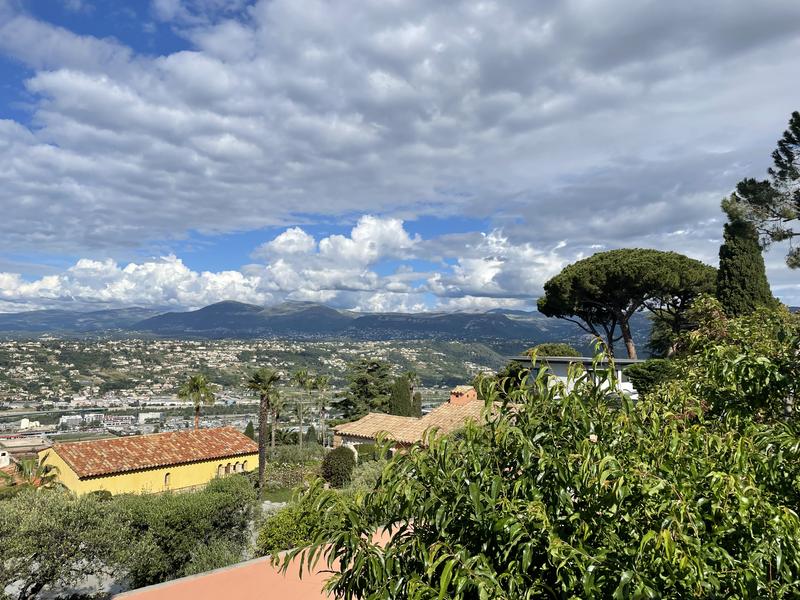 Vue de la terrasse de la chambre