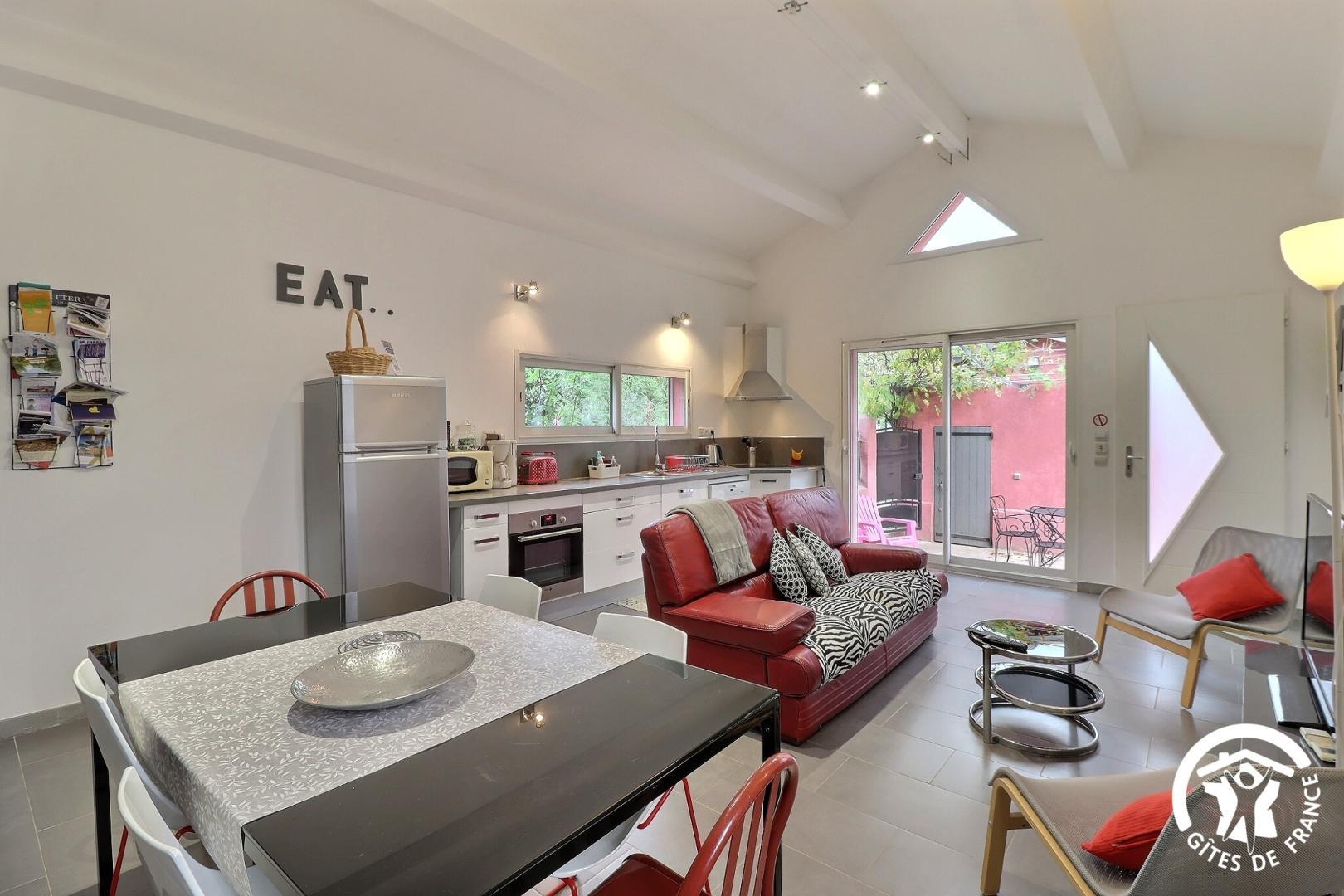 Lou Bastido Roujo, Auriol - photo 11