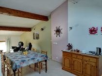 Salon et salle des petits déjeuners en hiver