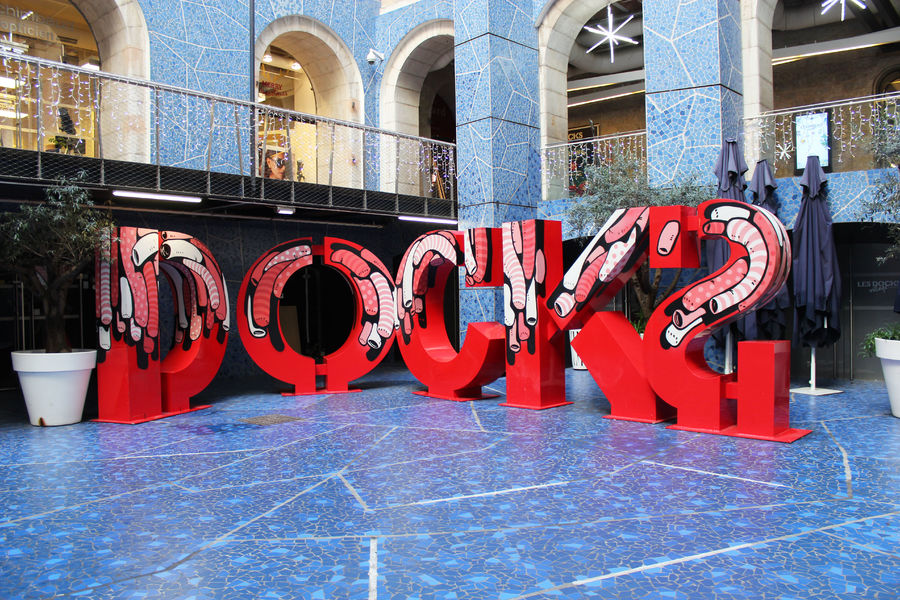 Patio Des Docks by O'Piers