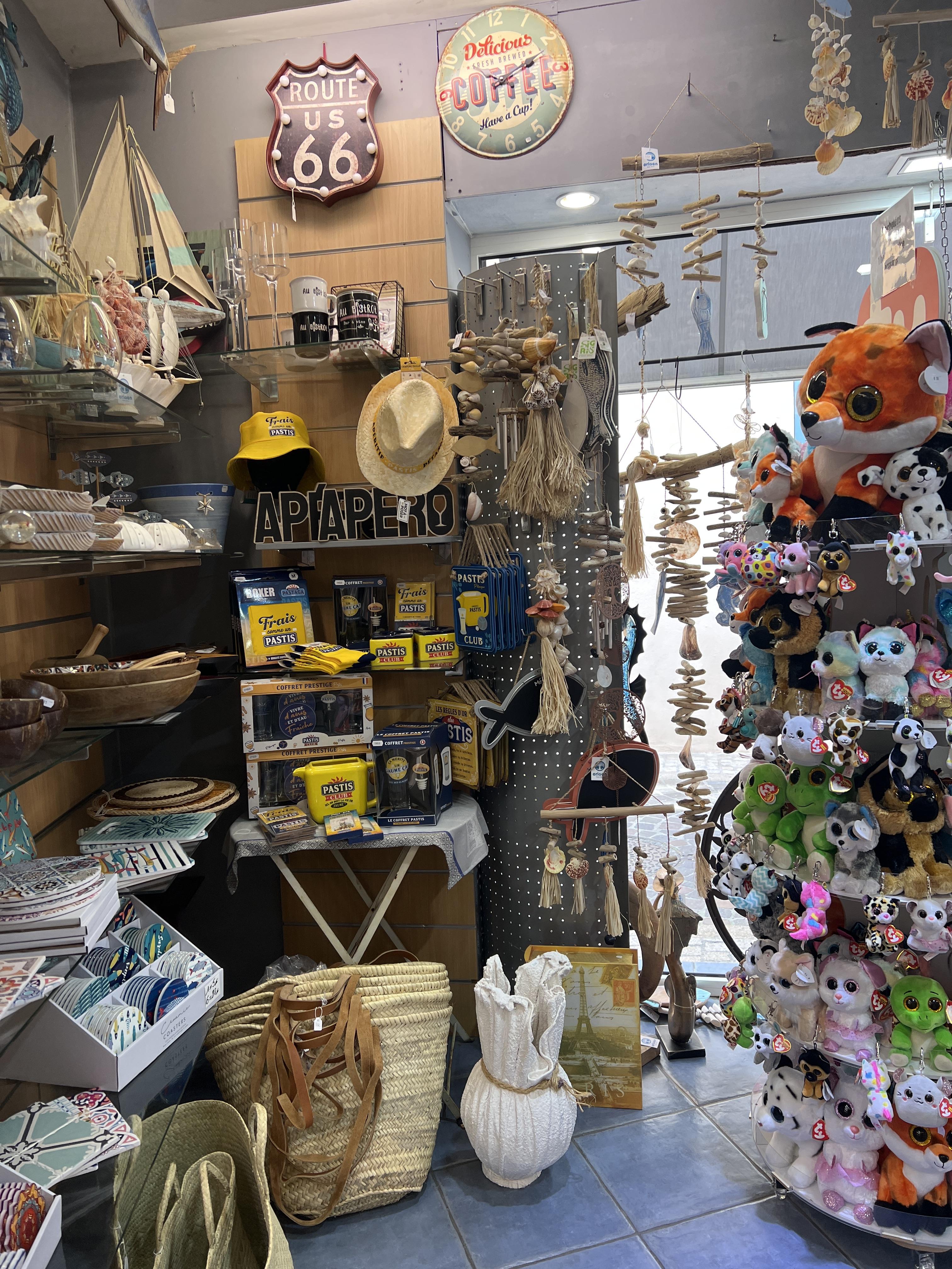 Via Cassis — photo 3