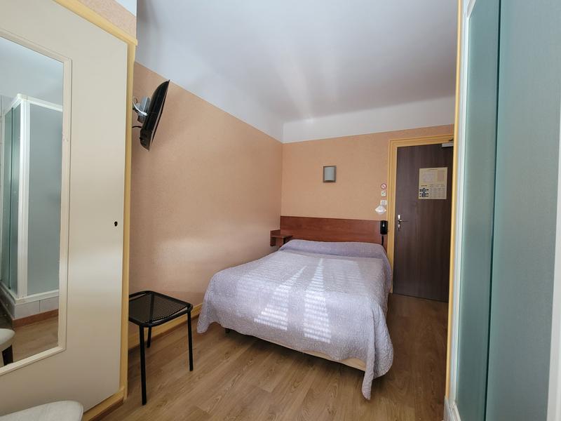 CH 12 - Chambre 1.jpg