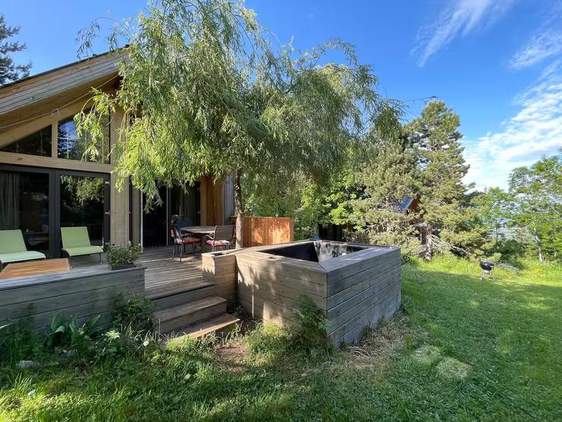 - © Rinske APPELO Chalet d'ébéniste à la montagne_Manteyer - © Rinske APPELO