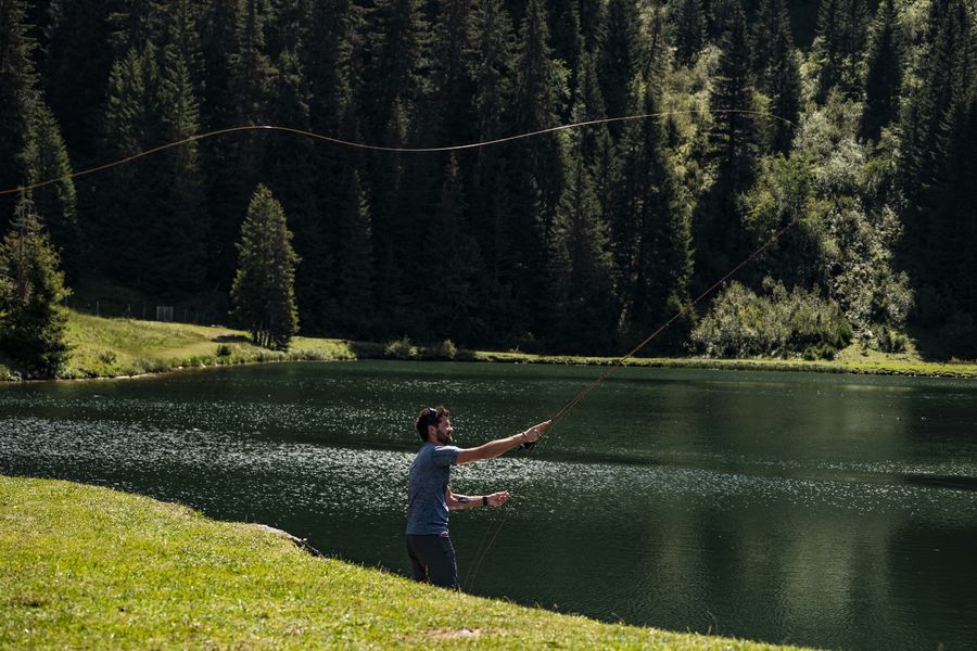 Fishing in Lac de la Mouille