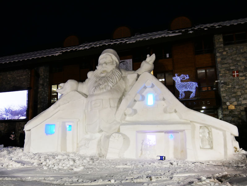 Sculpture sur neige à Valloire