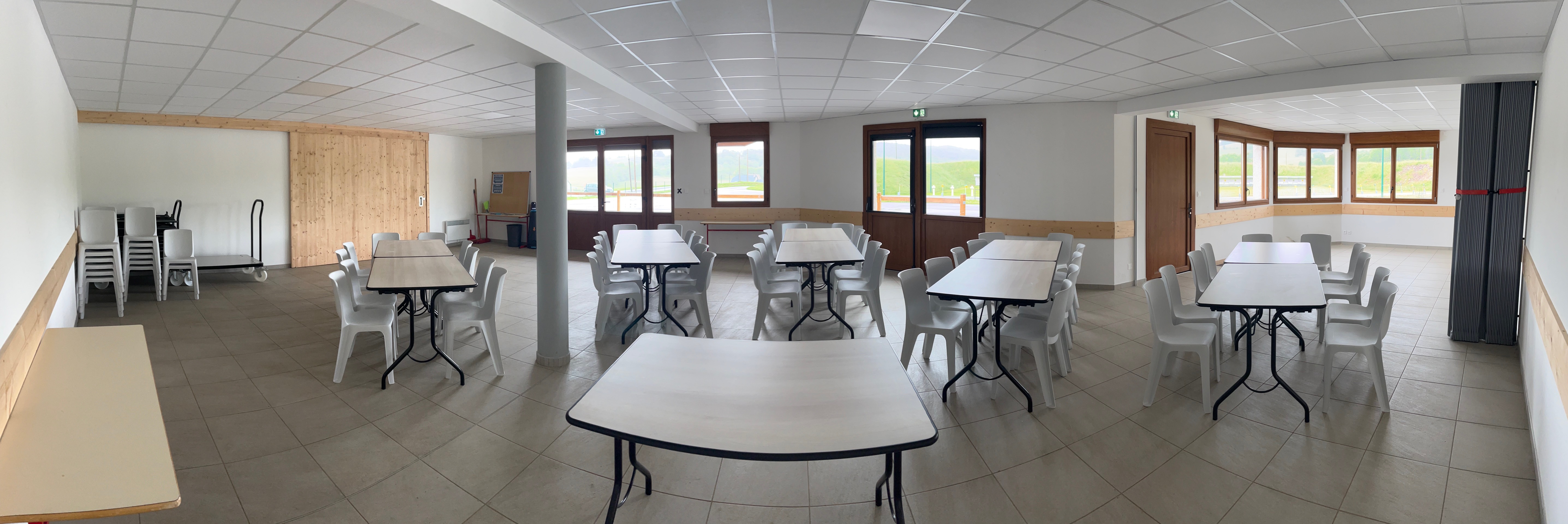 Indoor picnic room at the biathlon stadium of Les Plans d'Hotonnes