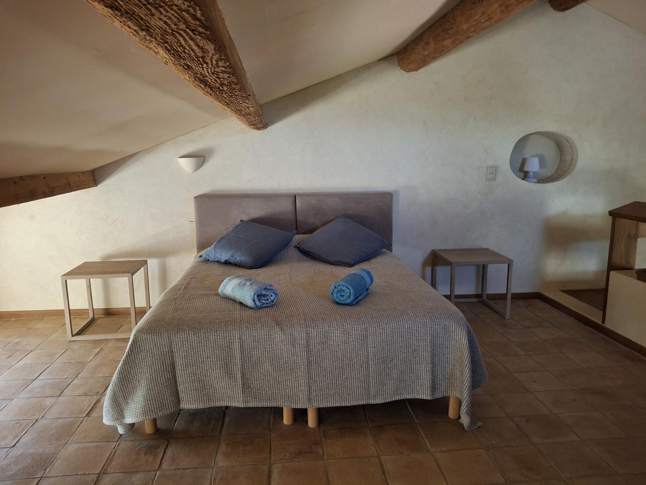 Les Acacias, Eyragues - photo 15