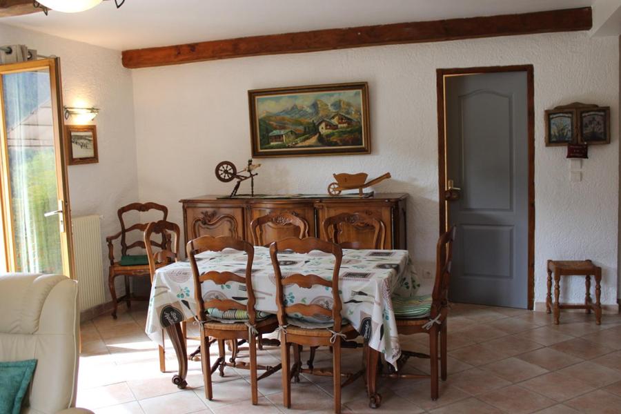 Gîte L'Aubépine de Douans-Séjour-Saint-Étienne-de-Tinée-Gîtes de France des Alpes-Maritimes