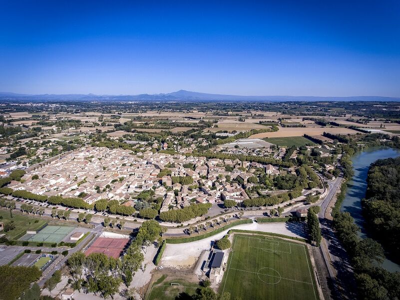 Vue aérienne Caderousse
