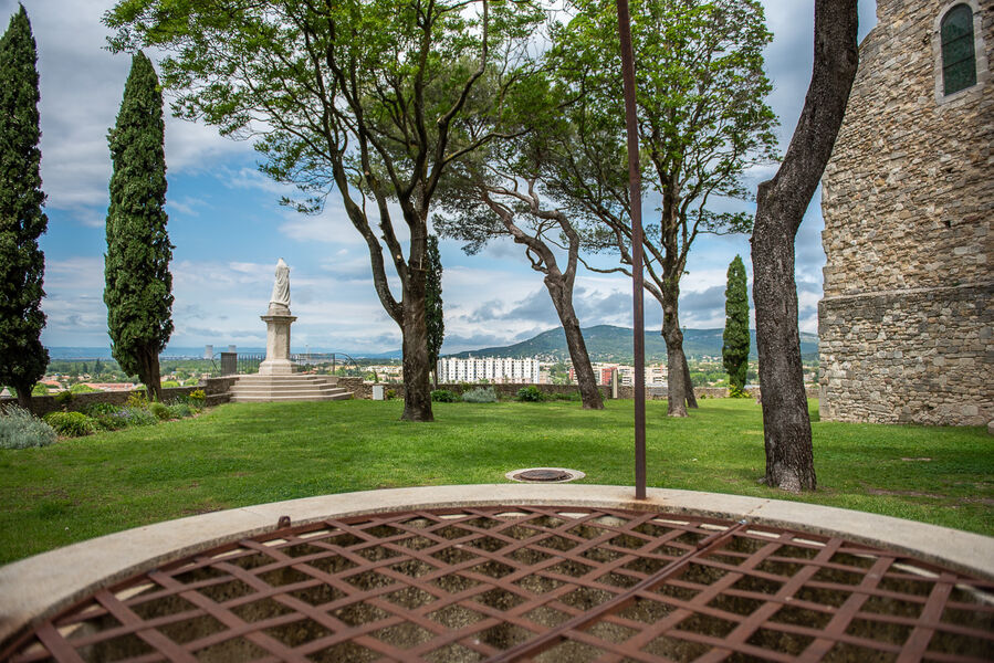 Jardin de la Collégiale Saint Martin