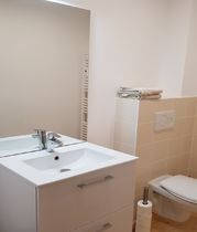 Salle d'eau + WC - Chambre Violette