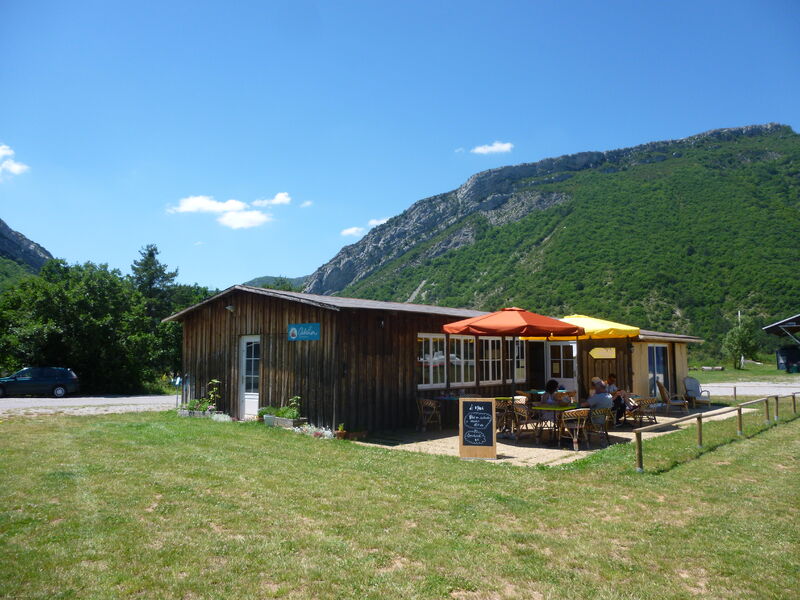 Le Cabanon - © L. Jammes Le Cabanon, le p'tit resto de l'aérodrome - © L. Jammes