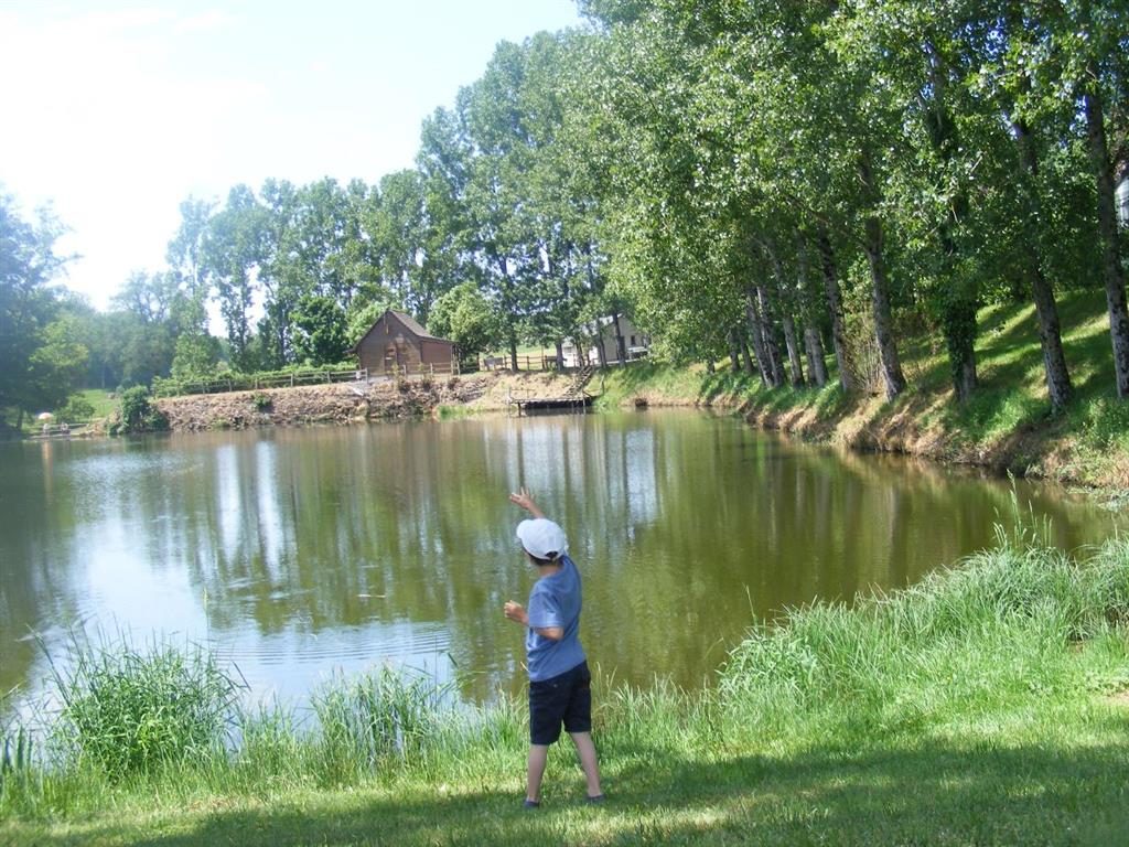 Le Pré des Étangs fishing pond