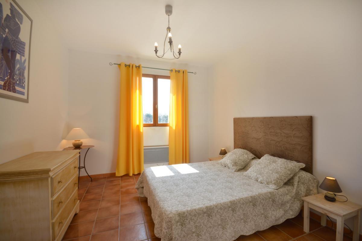 Le Farfadet, Mollégès - photo 2