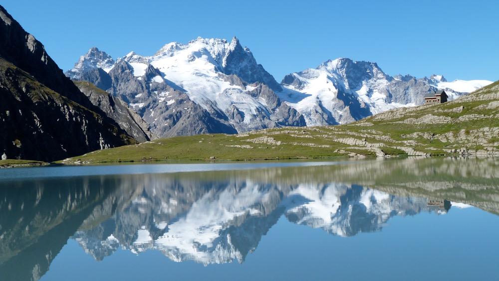 Refuge et Lac du Goléon - © @Myrtille Reinhart Soirée Natura 2000 au Refuge du Goléon_La Grave - © @Myrtille Reinhart