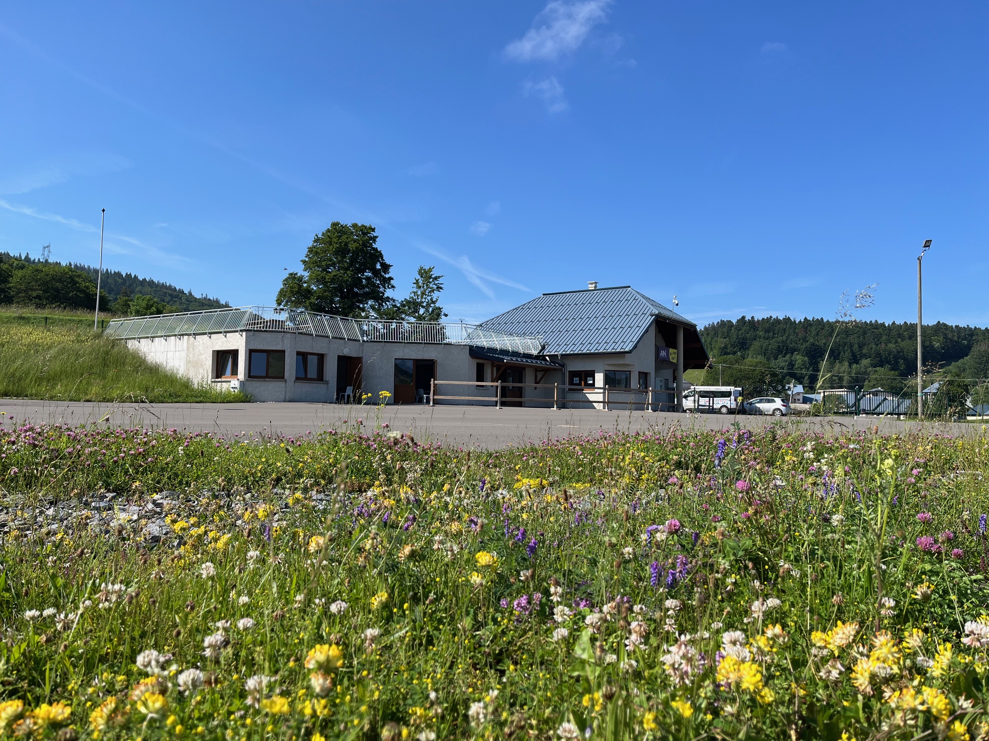 Indoor picnic room at the biathlon stadium of Les Plans d'Hotonnes