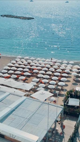 plage Beaulieu-sur-mer, cadre magnifique naturel, restaurant sur la mer