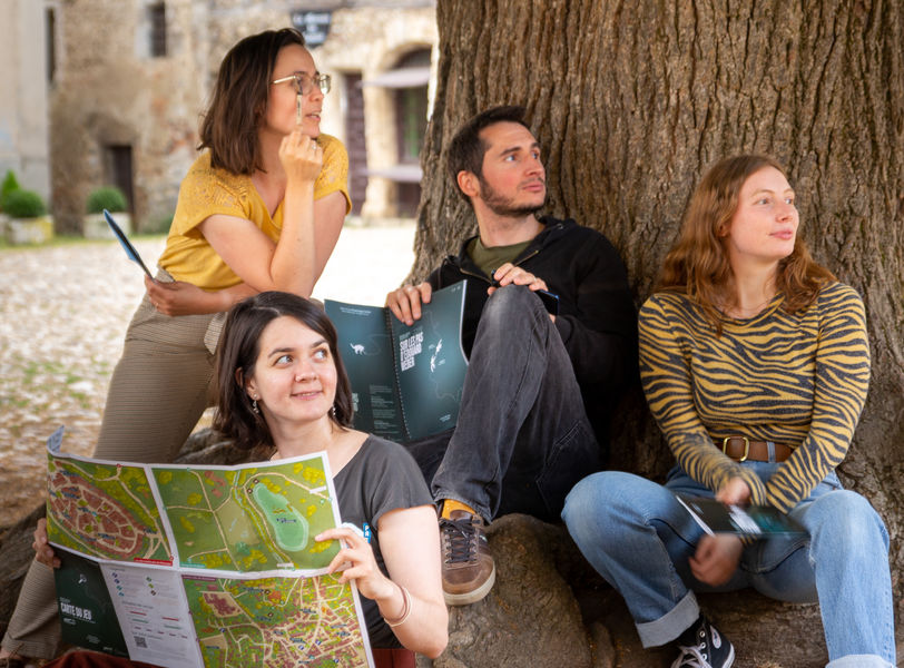 Jeux et enquêtes entre amis de Pérouges au Bugey