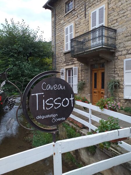 Caveau Tissot Thierry à Vaux en Bugey