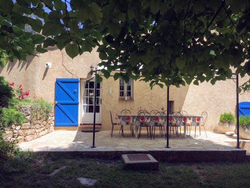 terrasse côté cuisine