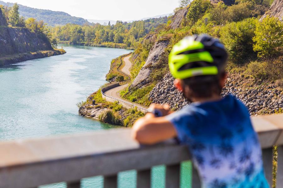 La ViaRhôna passe juste devant les Lodges