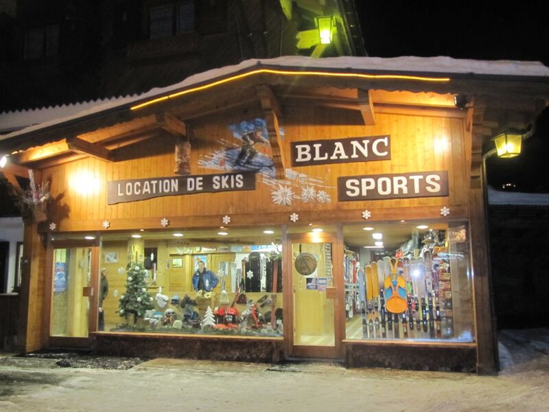 Blanc Sports