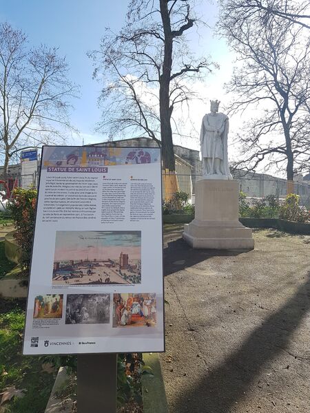 Panneau du patrimoine_Statue de Saint-Louis 