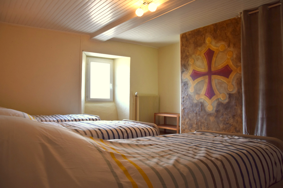 chambre 1 Gite Bouisset Lasfaillades St Jacques