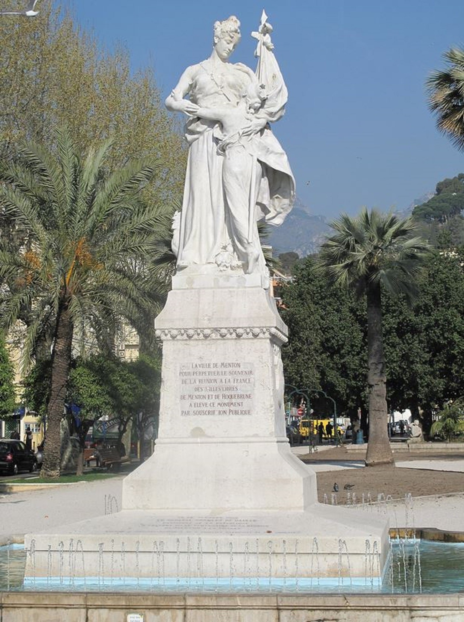 Statue dans les Jardins Biovès