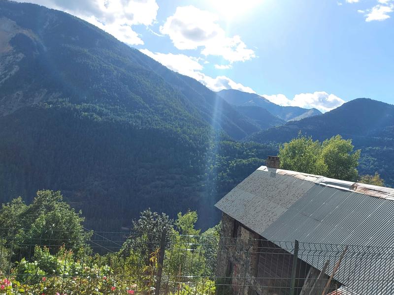 Gîte L'Aubépine de Douans-Vue depuis le gîte-Saint-Étienne-de-Tinée-Gîtes de France des Alpes-Maritimes