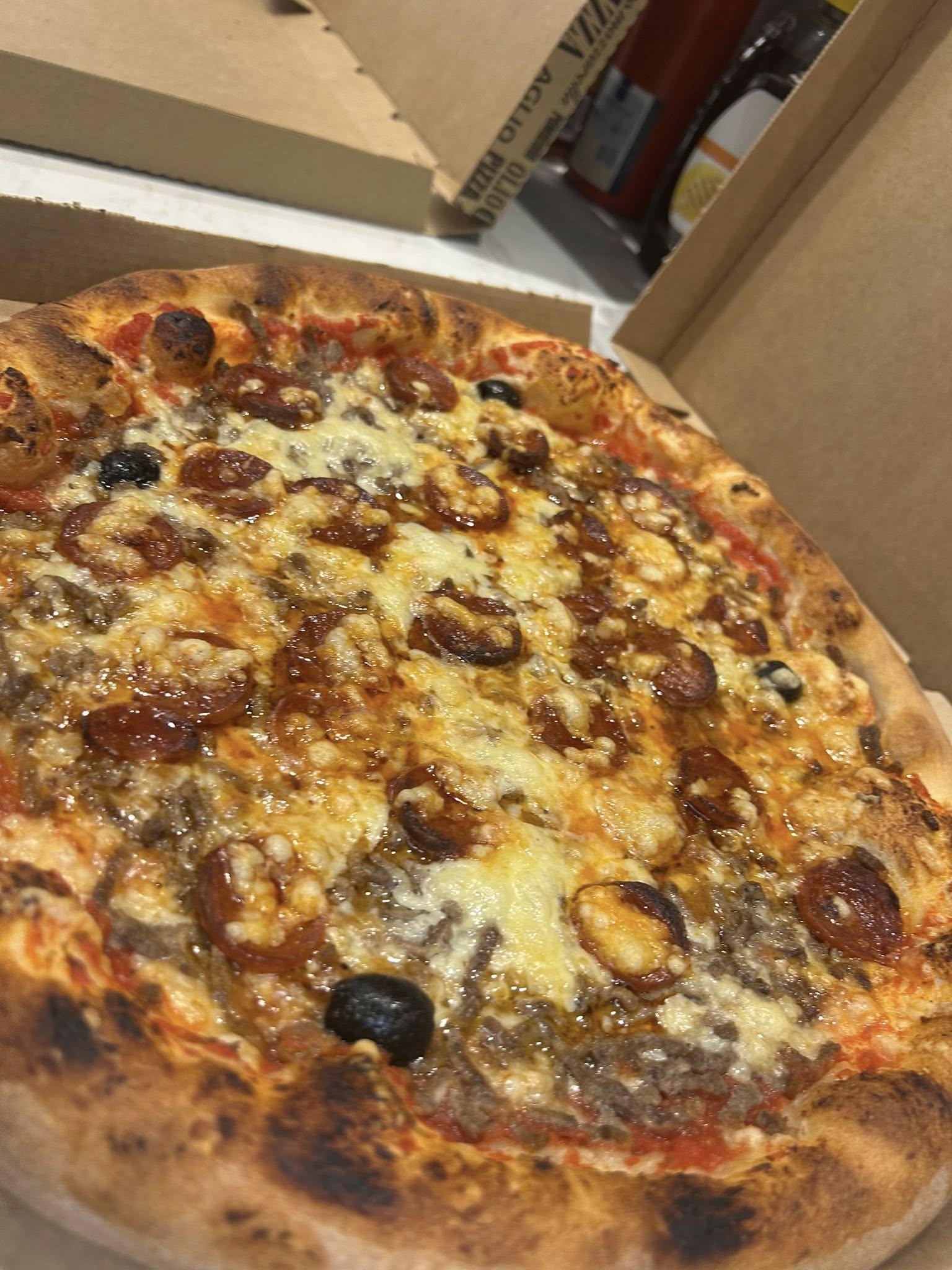 Capri Pizza, Istres - photo 2