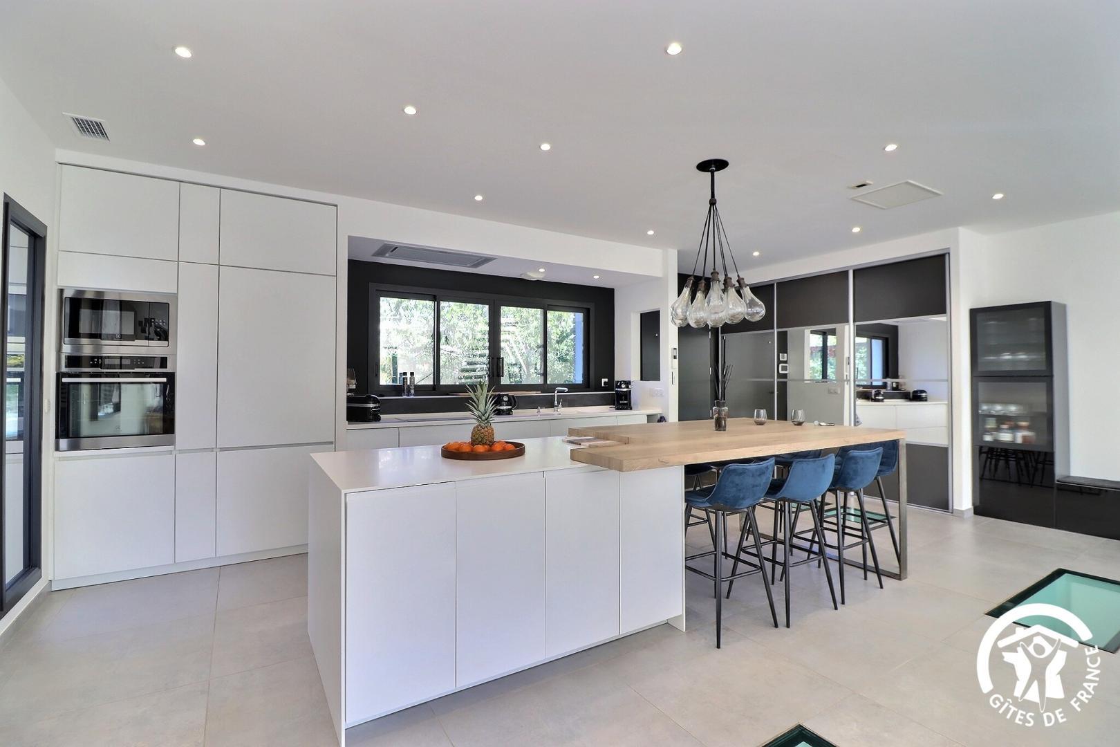 W & M Home, Marseille 13e Arrondissement - photo 8