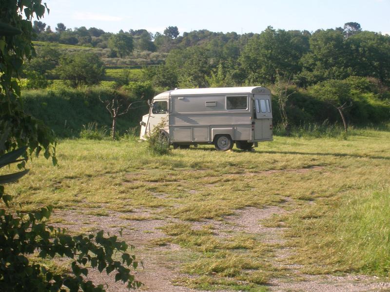 Aire de camping-cars privée Domaine des Hautes Blâches - Mirabel-aux-Baronnies