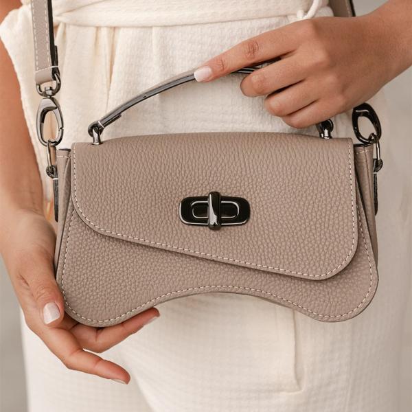 Visite de l'atelier de maroquinerie de Tine Collard - Journées Européennes des Métiers d'Art_Romans-sur-Isère