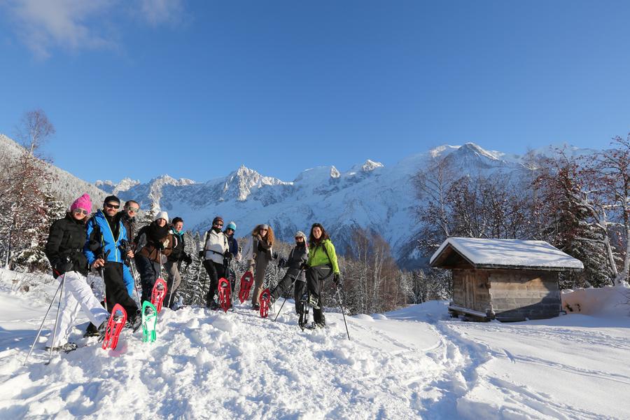 Photo de groupe raquettes au pied