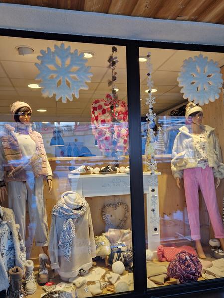 vitrine prêt à porter