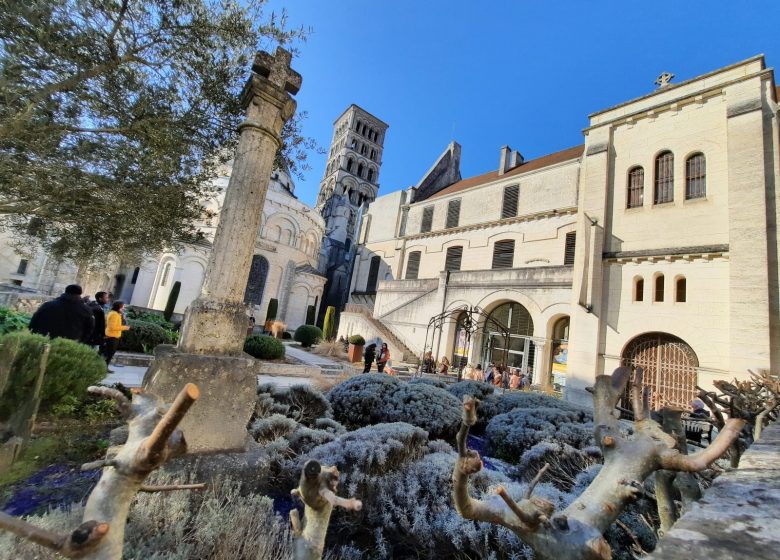 Jeudi midi - Littérature dessinée : coulisses d'une traduction à 6 mains par le Dr Nelly Gillet