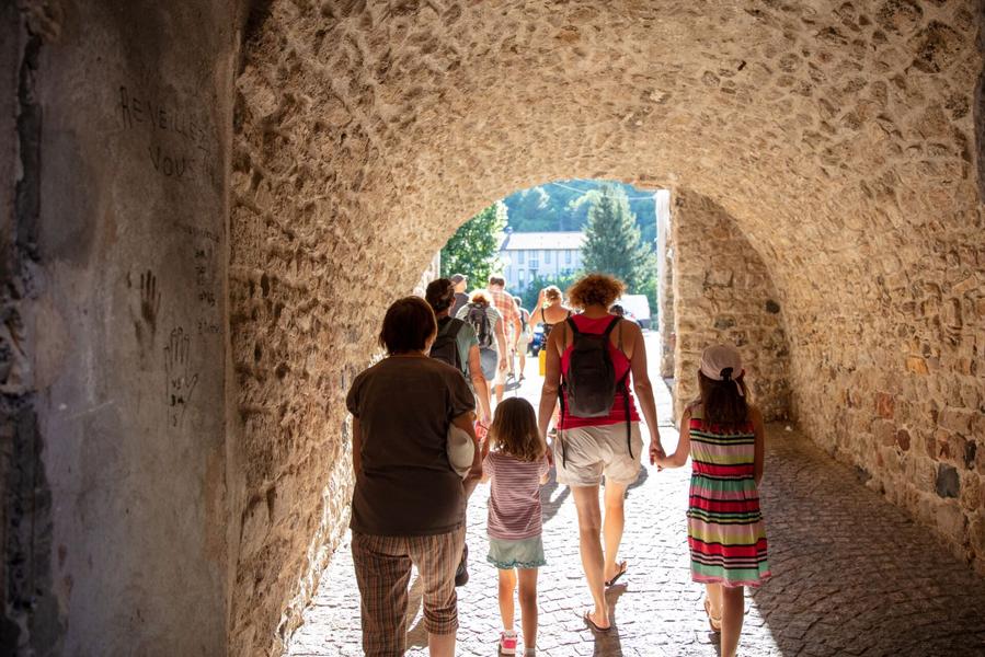 Thueyts - Visite commentée de Thueyts - passage du fabricou ©sourcesetvolcans